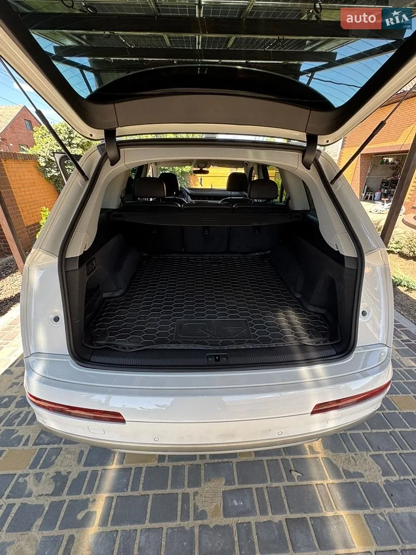 2017 Audi Q7 - мініатюра 13