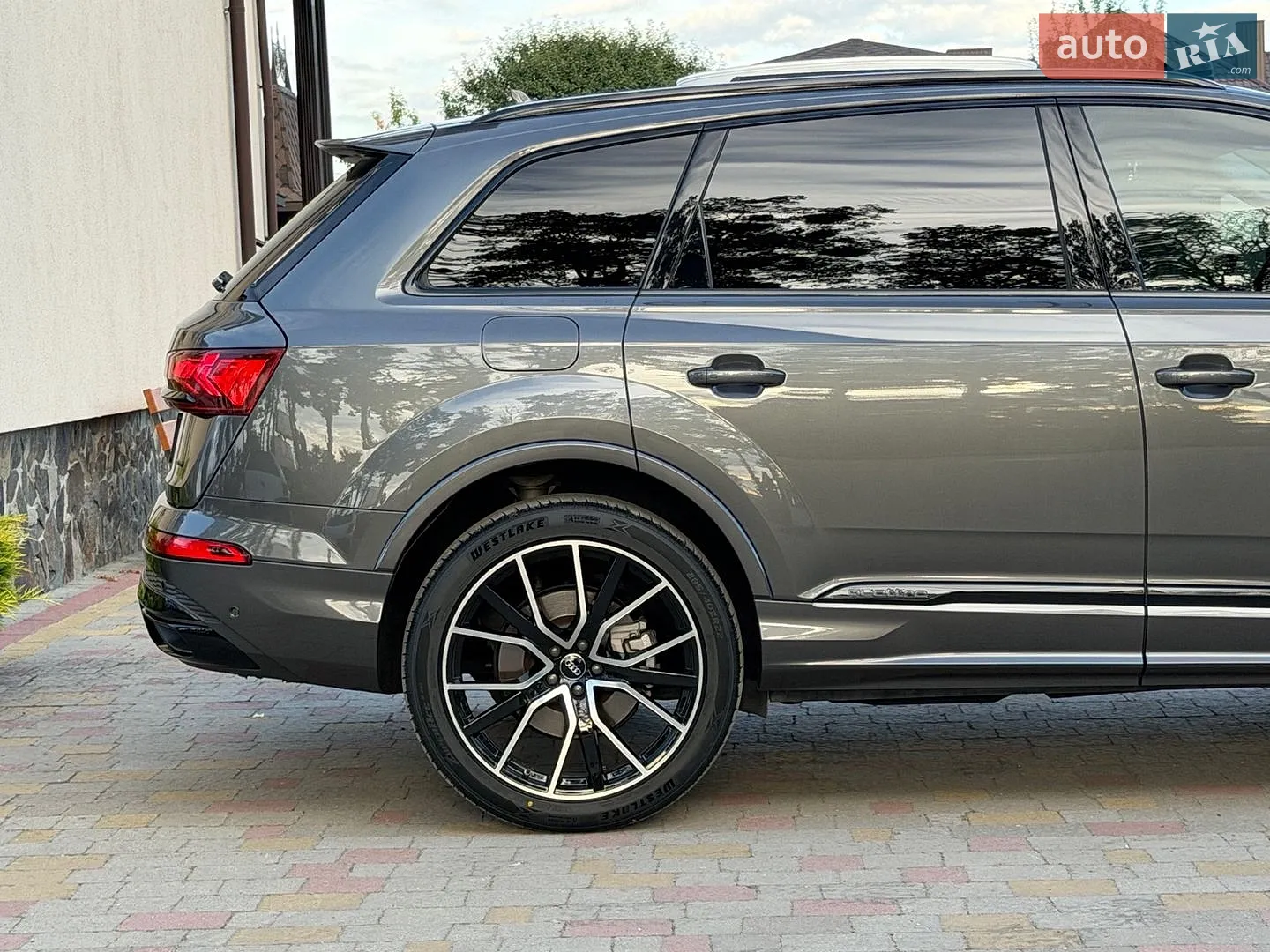 2022 Audi Q7 - мініатюра 18