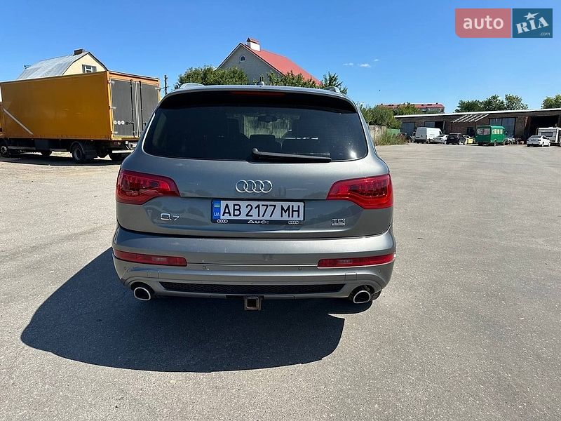 Позашляховик / Кросовер Audi Q7 2013 в Вінниці