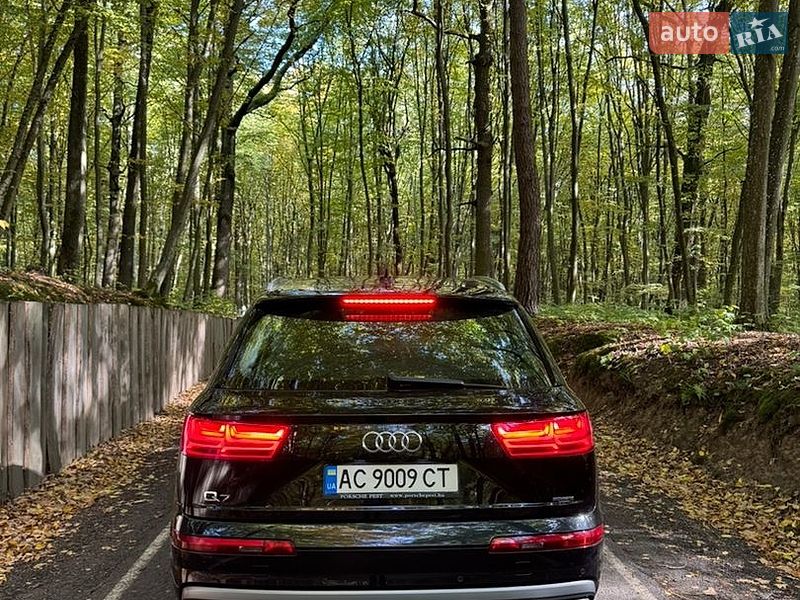 Внедорожник / Кроссовер Audi Q7 2016 в Львове