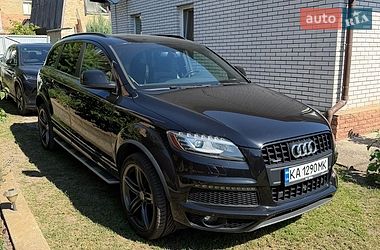 Внедорожник / Кроссовер Audi Q7 2015 в Киеве