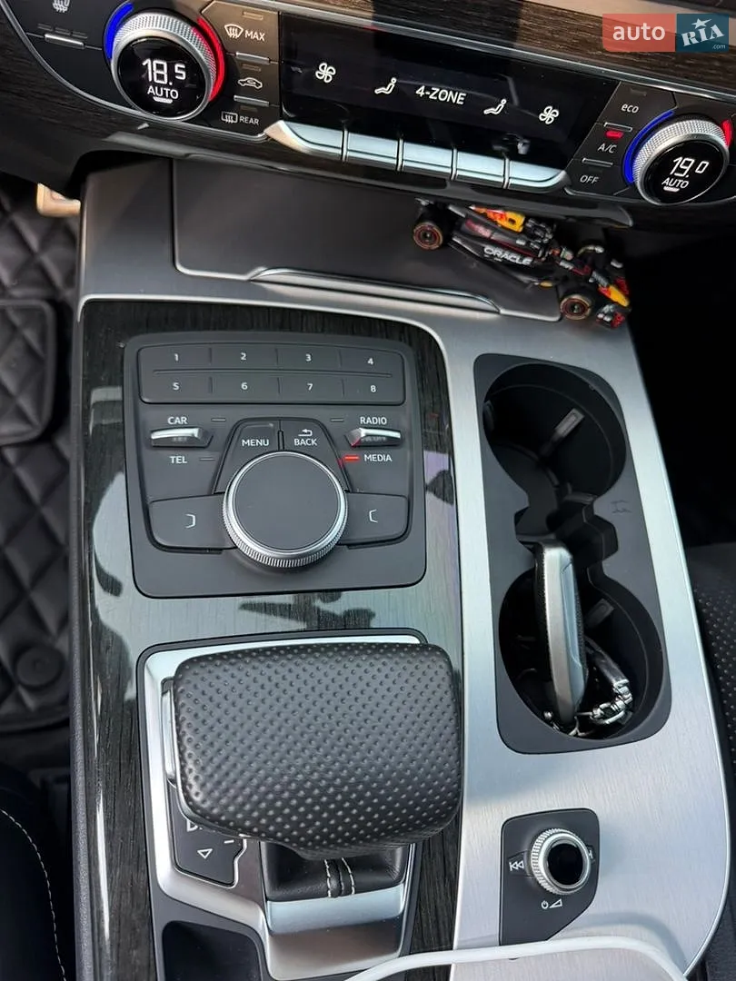 2017 Audi Q7 - мініатюра 14