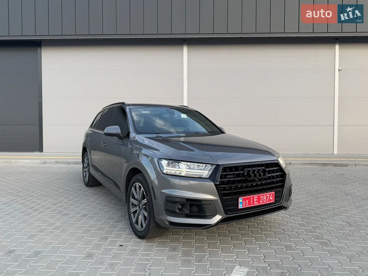 2019 Volkswagen Touareg - мініатюра 18