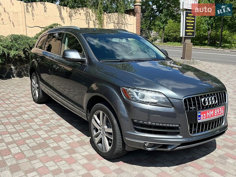 Позашляховик / Кросовер Audi Q7 2015 в Рівному