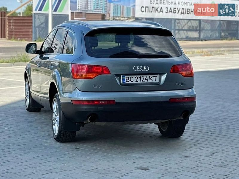 Позашляховик / Кросовер Audi Q7 2009 в Камені-Каширському