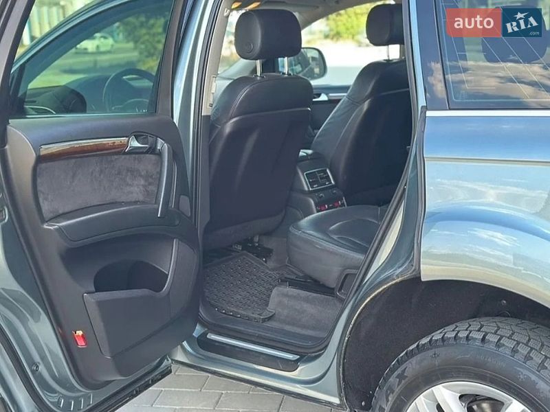 Позашляховик / Кросовер Audi Q7 2009 в Камені-Каширському