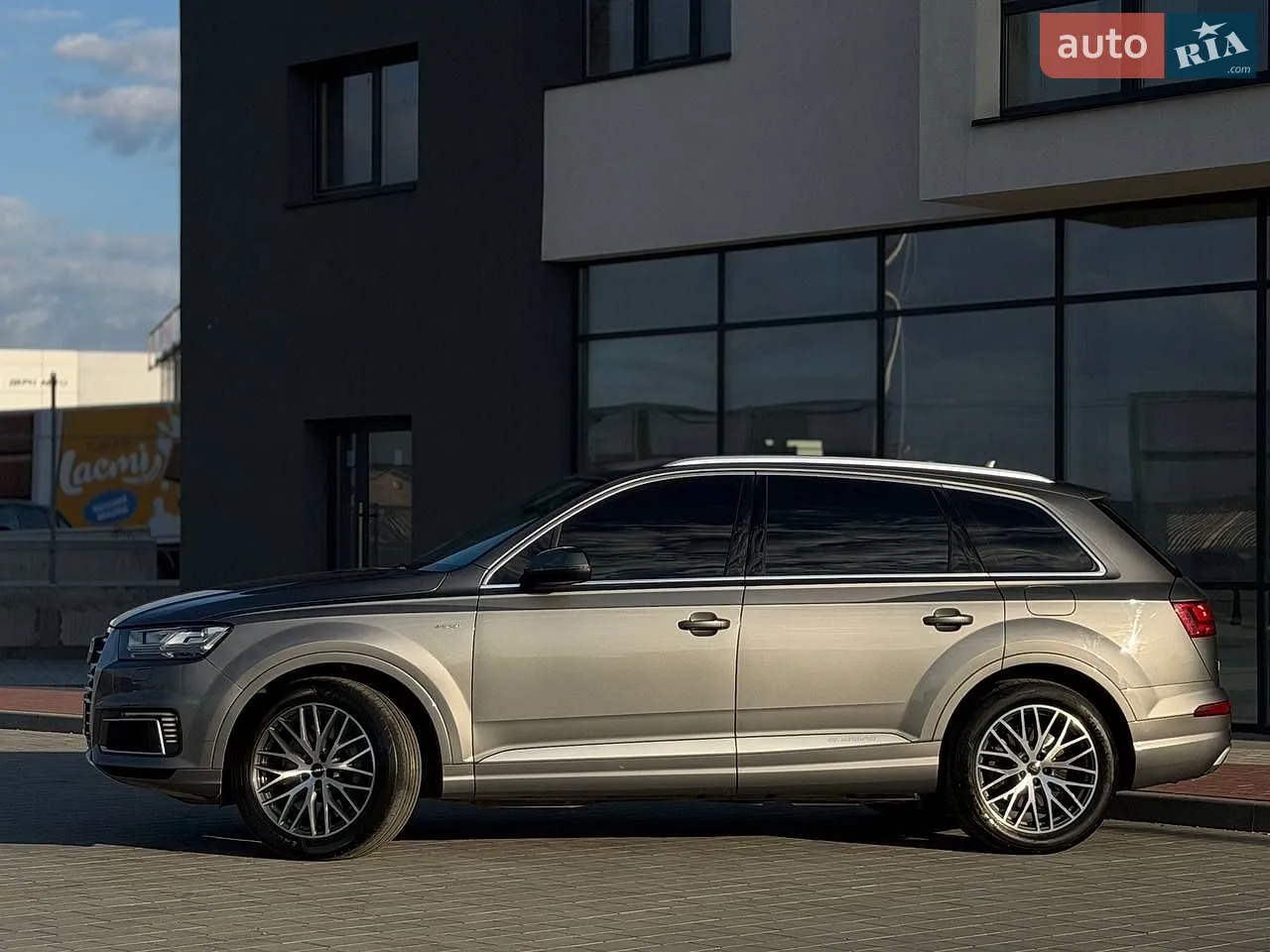 2016 Audi Q7 - мініатюра 11