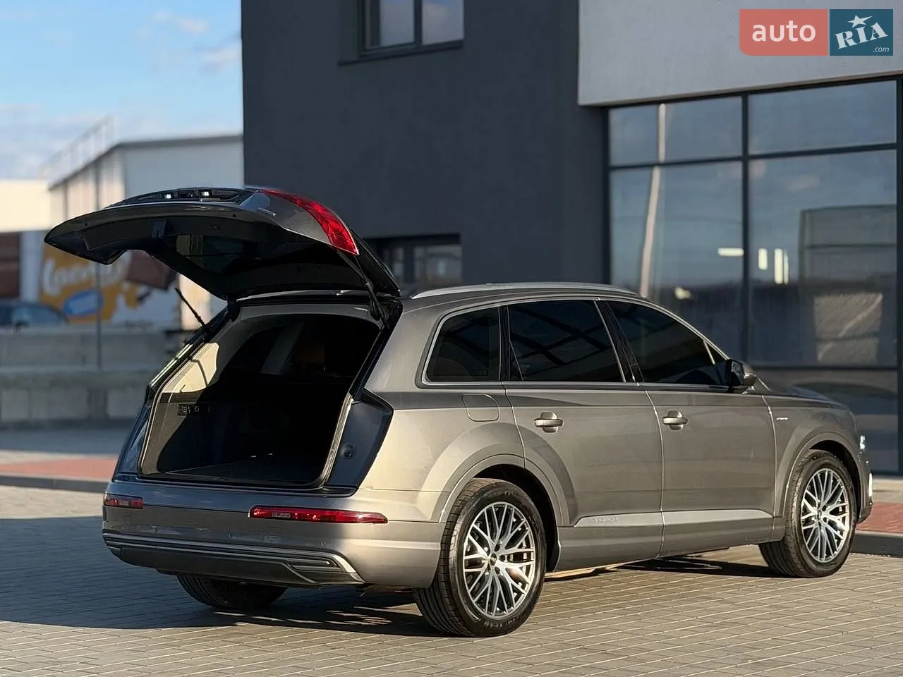 2016 Audi Q7 - мініатюра 21