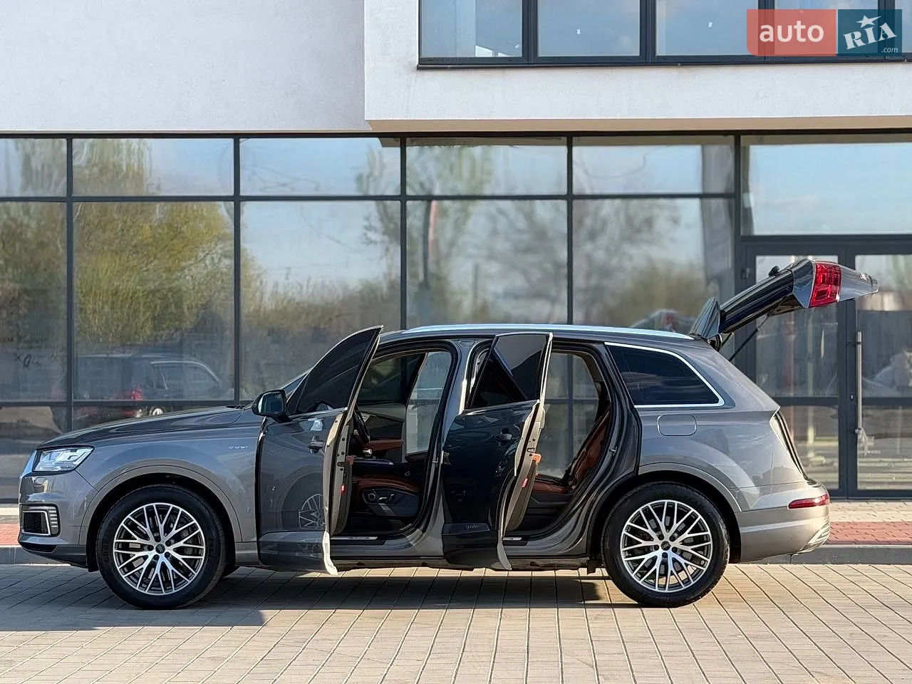 2016 Audi Q7 - мініатюра 23