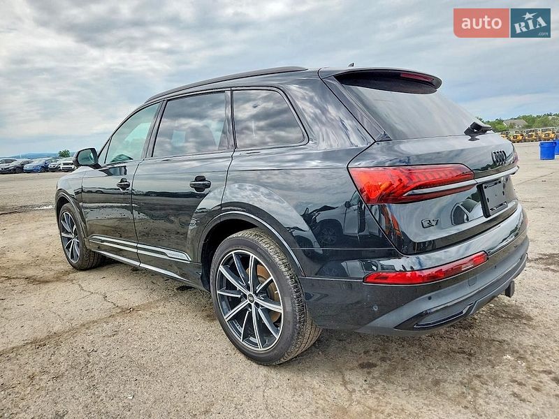 Внедорожник / Кроссовер Audi Q7 2023 в Киеве