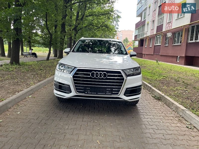 Позашляховик / Кросовер Audi Q7 2017 в Полтаві