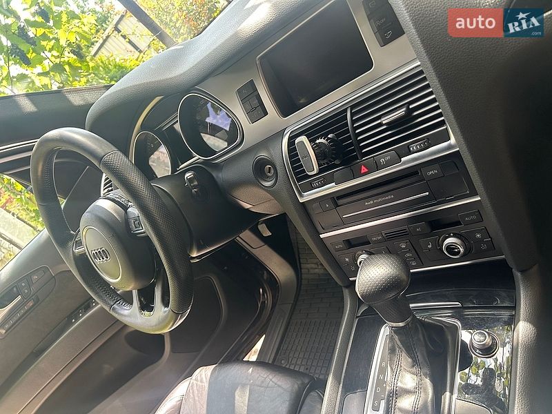 Внедорожник / Кроссовер Audi Q7 2011 в Тернополе
