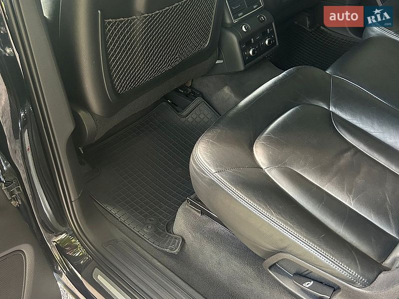 Внедорожник / Кроссовер Audi Q7 2011 в Тернополе