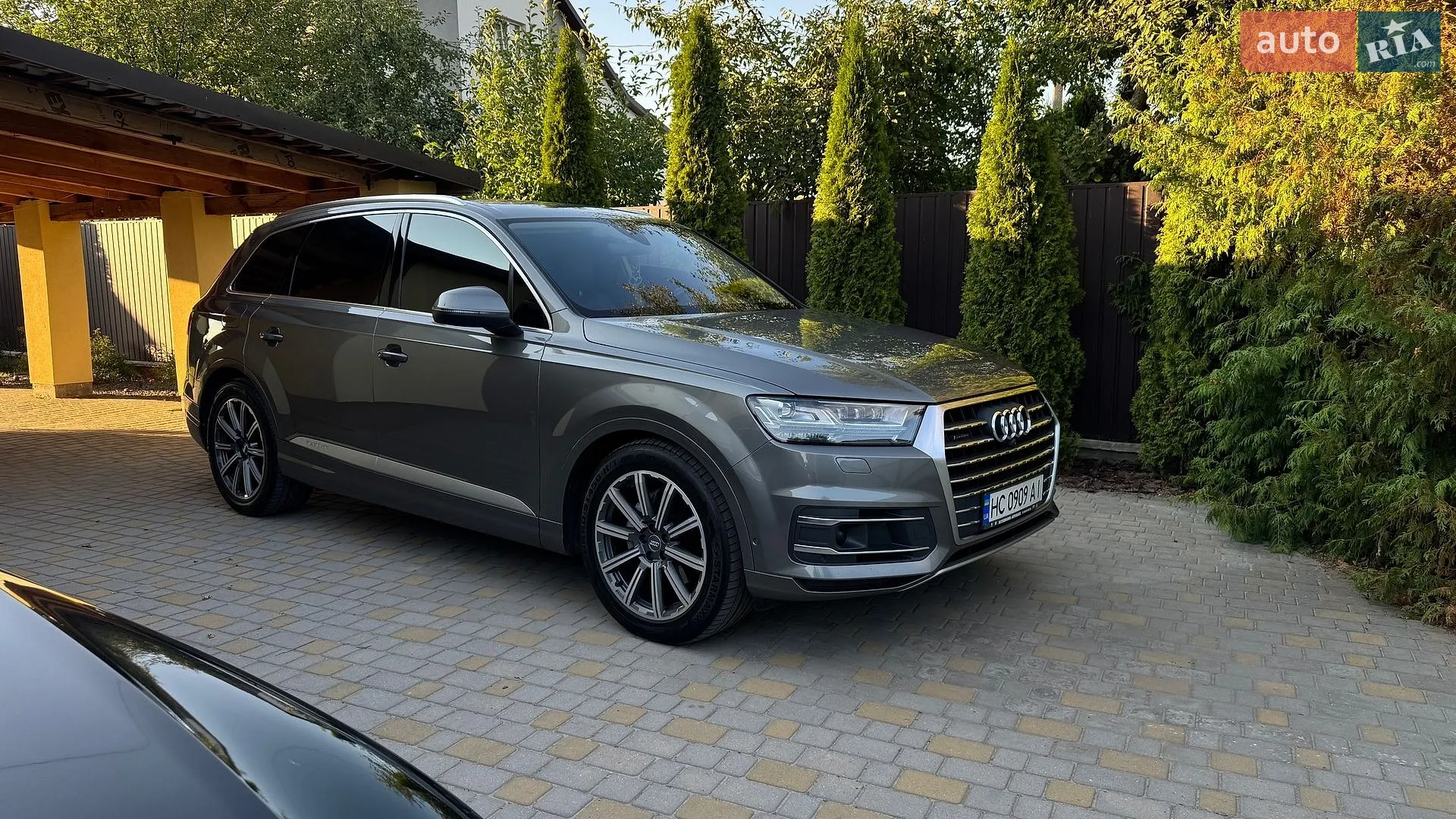 2016 Audi Q7 - мініатюра 2