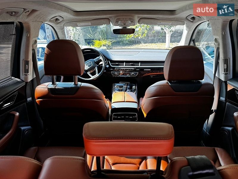 Позашляховик / Кросовер Audi Q7 2017 в Києві