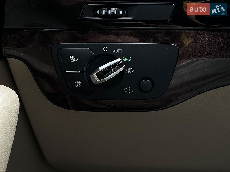 Позашляховик / Кросовер Audi Q7 2017 в Львові
