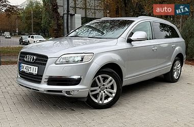 Внедорожник / Кроссовер Audi Q7 2008 в Ровно