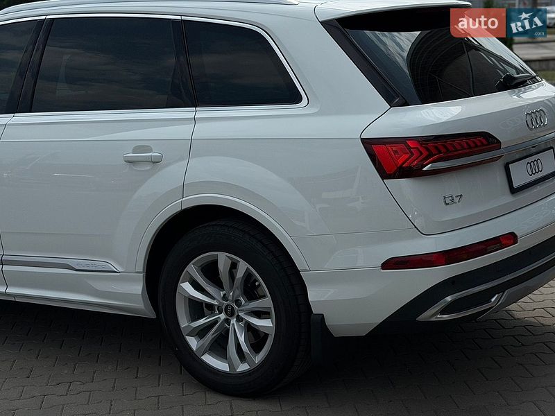 Позашляховик / Кросовер Audi Q7 2021 в Хмельницькому