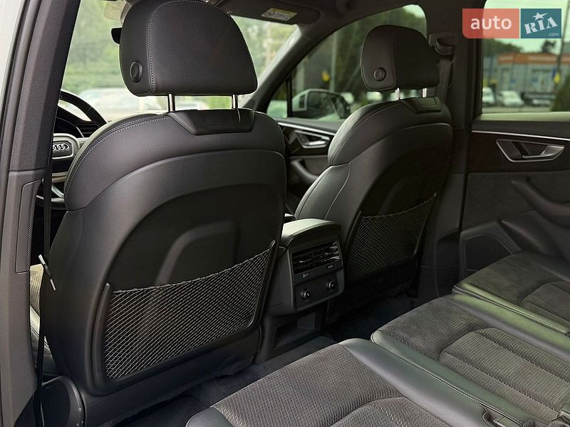 Позашляховик / Кросовер Audi Q7 2021 в Хмельницькому