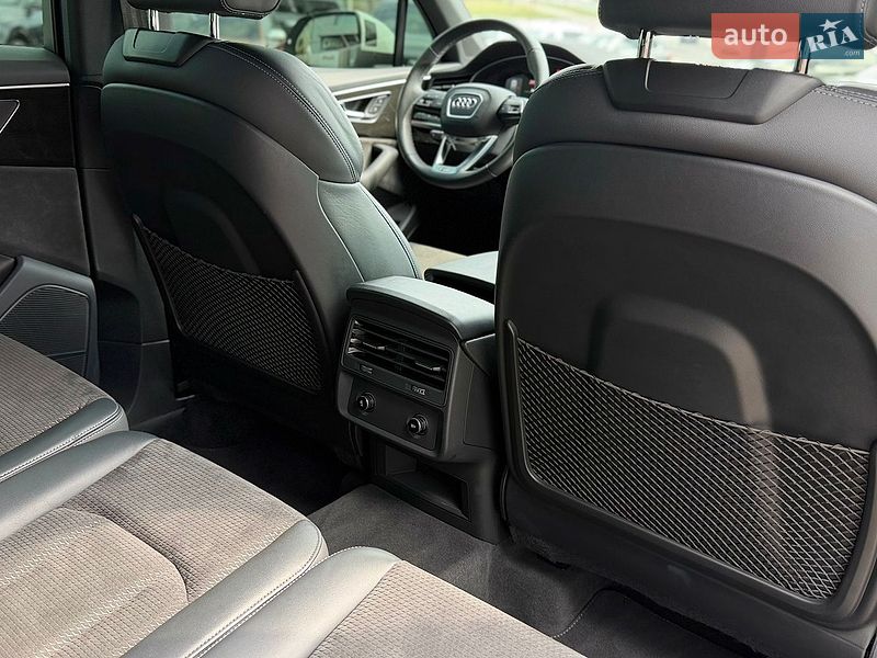 Позашляховик / Кросовер Audi Q7 2021 в Хмельницькому