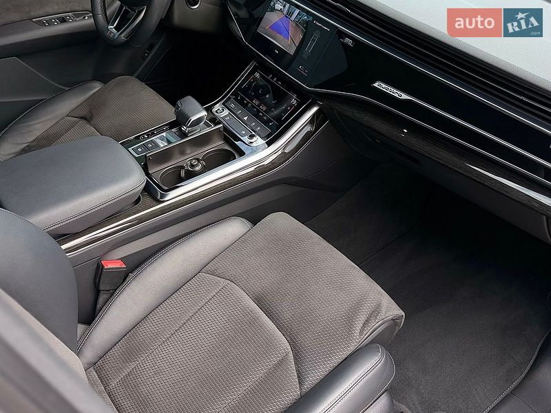 Позашляховик / Кросовер Audi Q7 2021 в Хмельницькому