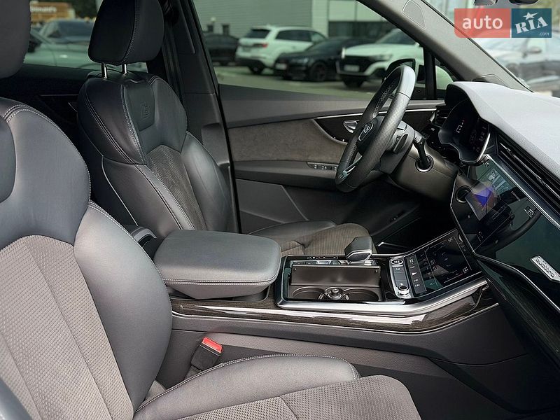 Позашляховик / Кросовер Audi Q7 2021 в Хмельницькому