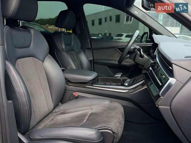 Позашляховик / Кросовер Audi Q7 2021 в Хмельницькому
