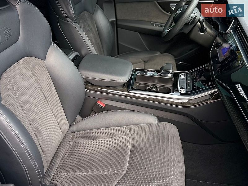 Позашляховик / Кросовер Audi Q7 2021 в Хмельницькому