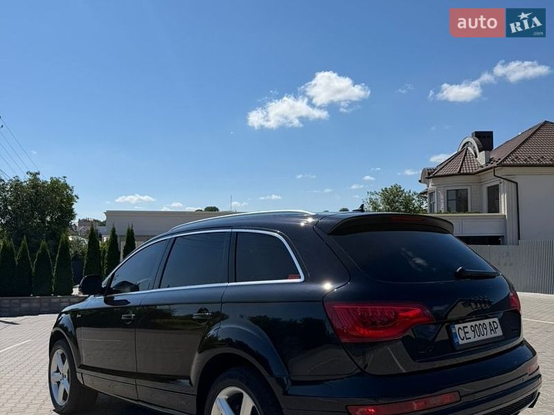 Позашляховик / Кросовер Audi Q7 2011 в Чернівцях