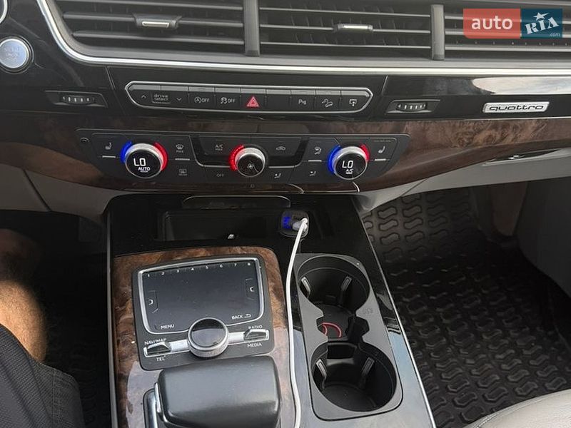Позашляховик / Кросовер Audi Q7 2017 в Ужгороді фото 6 Позашляховик / Кросовер Audi Q7 2017 в Ужгороді