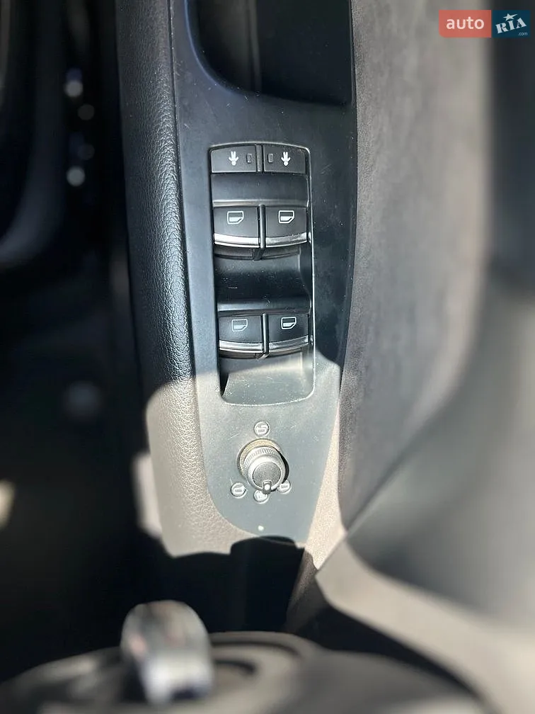 2010 Audi Q7 - мініатюра 12