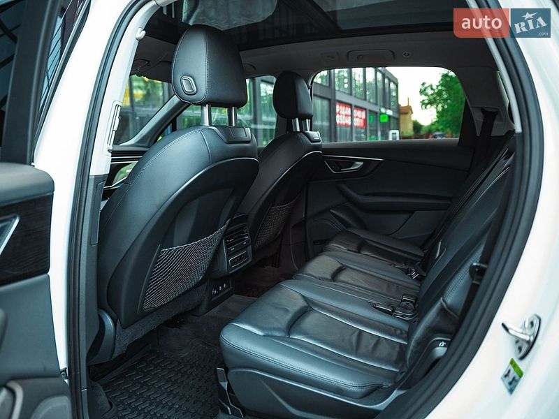 Позашляховик / Кросовер Audi Q7 2019 в Полтаві фото 51 Позашляховик / Кросовер Audi Q7 2019 в Полтаві