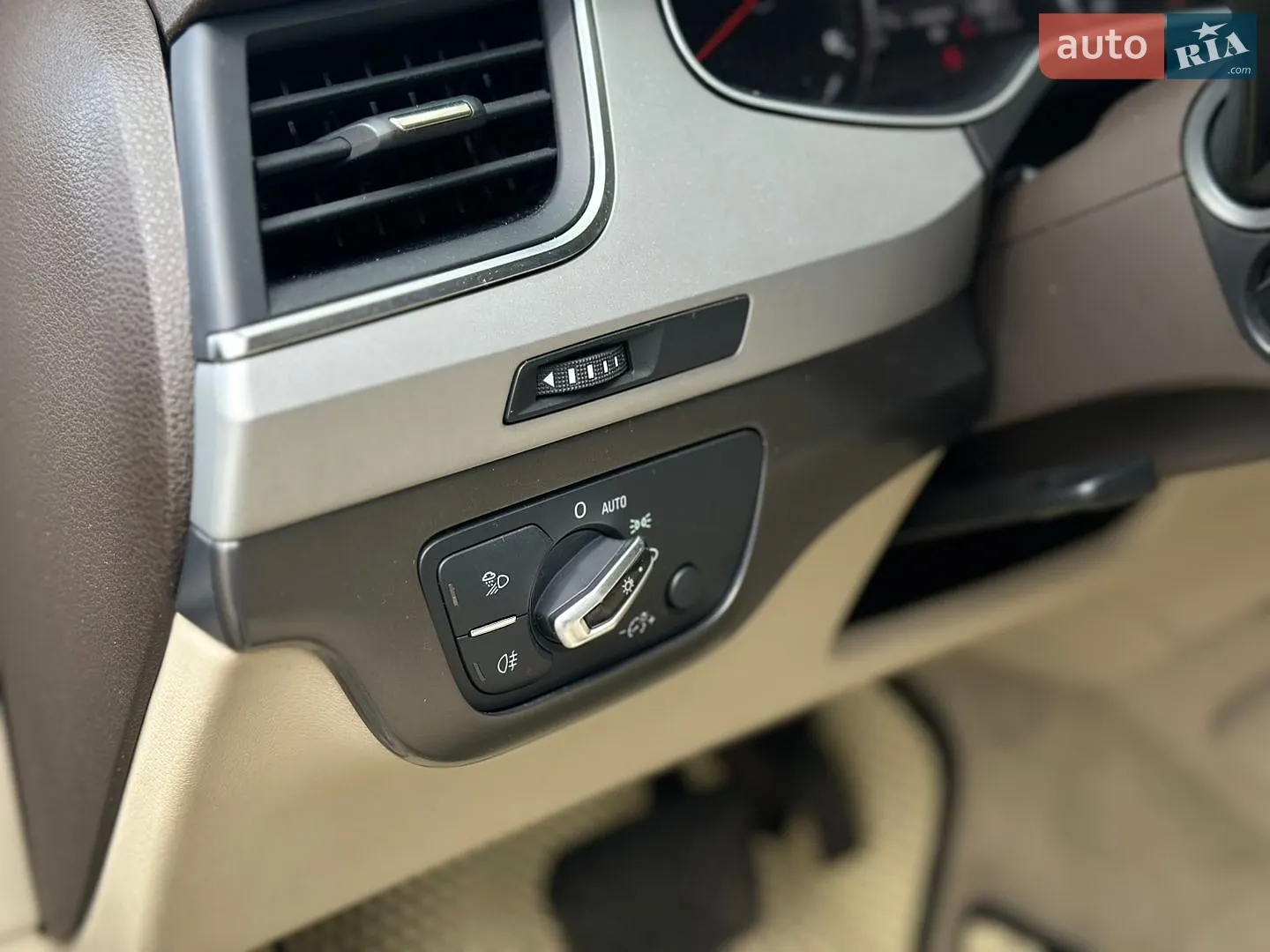 2016 Audi Q7 - мініатюра 12