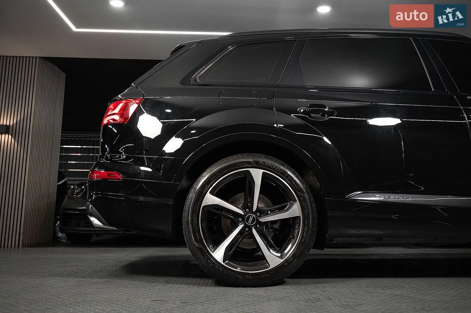 2018 Audi Q7 - мініатюра 13