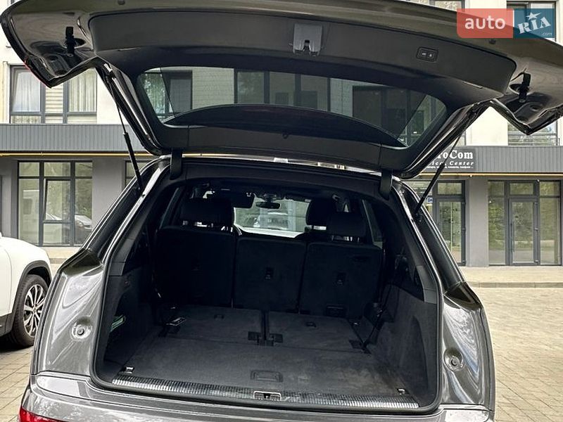 Позашляховик / Кросовер Audi Q7 2023 в Новояворівську
