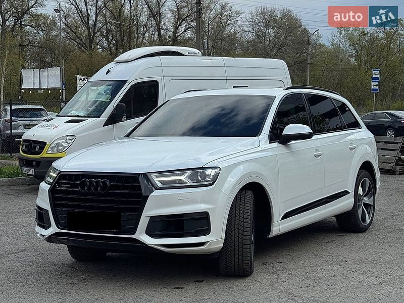 Позашляховик / Кросовер Audi Q7 2016 в Полтаві фото 6 Позашляховик / Кросовер Audi Q7 2016 в Полтаві