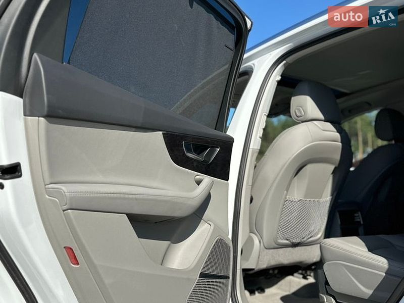 Внедорожник / Кроссовер Audi Q7 2023 в Львове фото 30 Внедорожник / Кроссовер Audi Q7 2023 в Львове