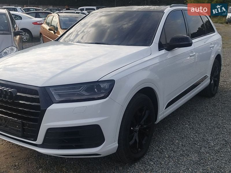 Audi Q7, фото з оголошення