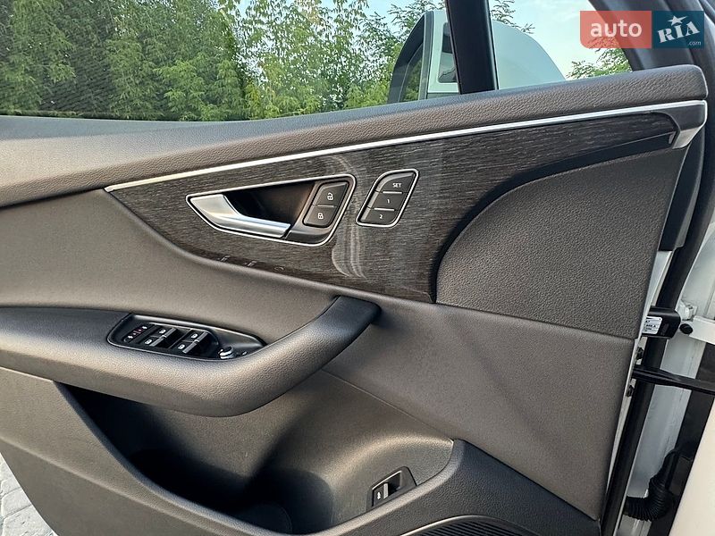 Внедорожник / Кроссовер Audi Q7 2020 в Львове