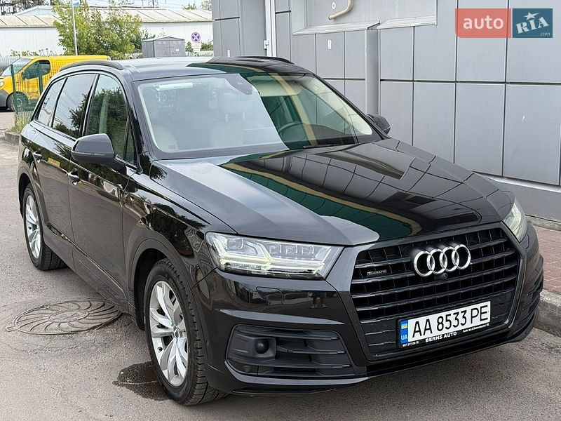 Позашляховик / Кросовер Audi Q7 2016 в Львові
