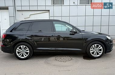 Позашляховик / Кросовер Audi Q7 2016 в Львові