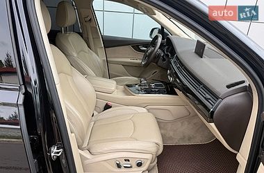 Позашляховик / Кросовер Audi Q7 2016 в Львові