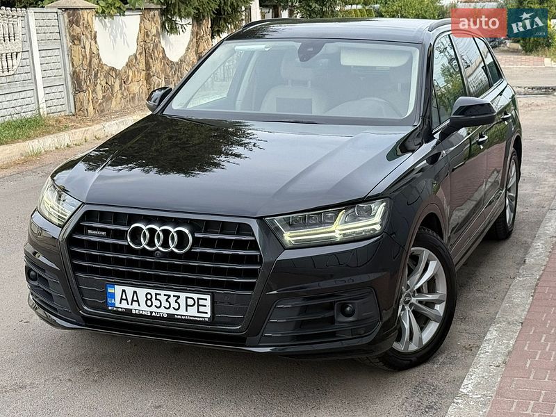 Позашляховик / Кросовер Audi Q7 2016 в Львові