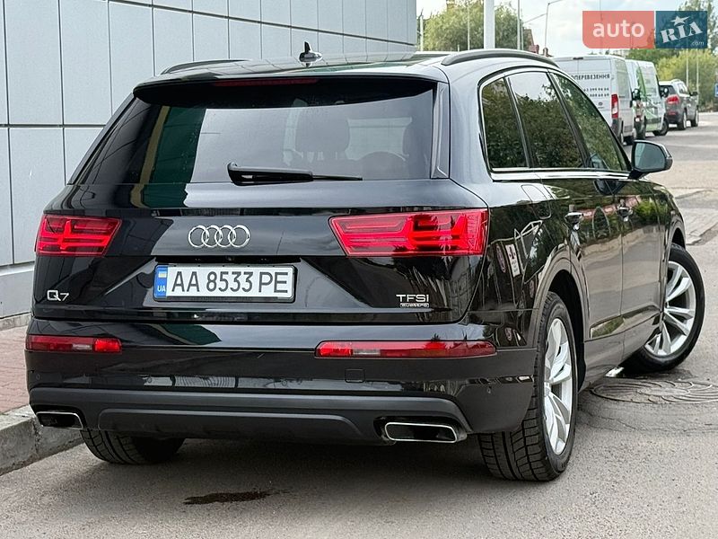 Позашляховик / Кросовер Audi Q7 2016 в Львові