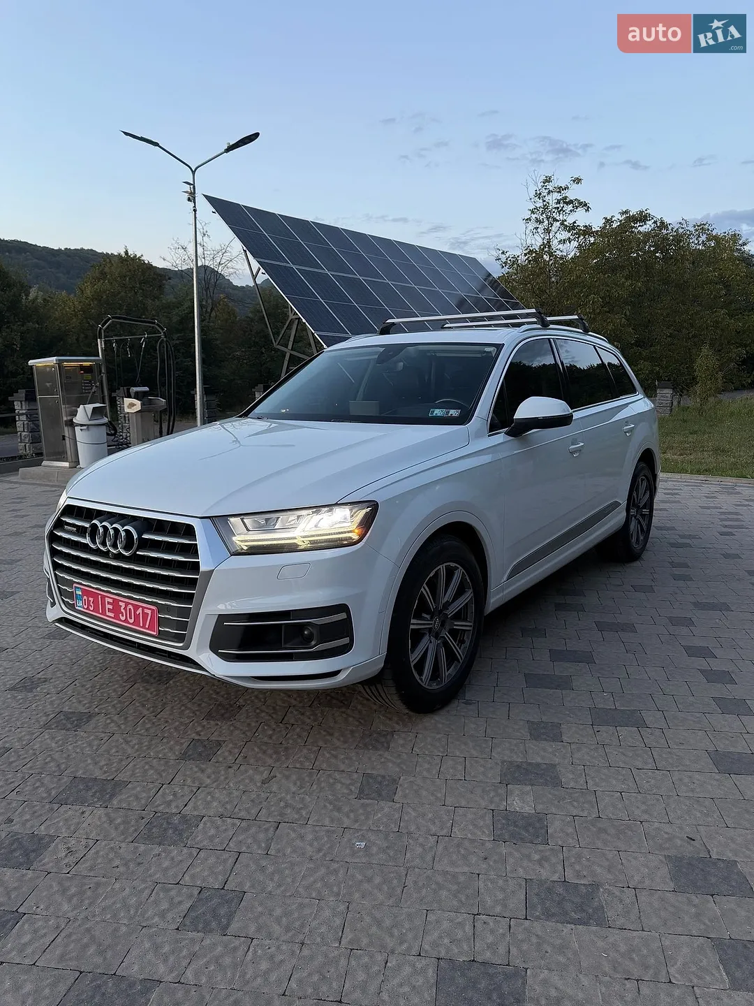 2017 Audi Q7 - мініатюра 11