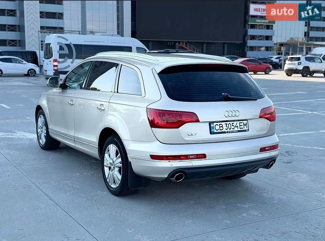 2010 Audi Q7 - мініатюра 3