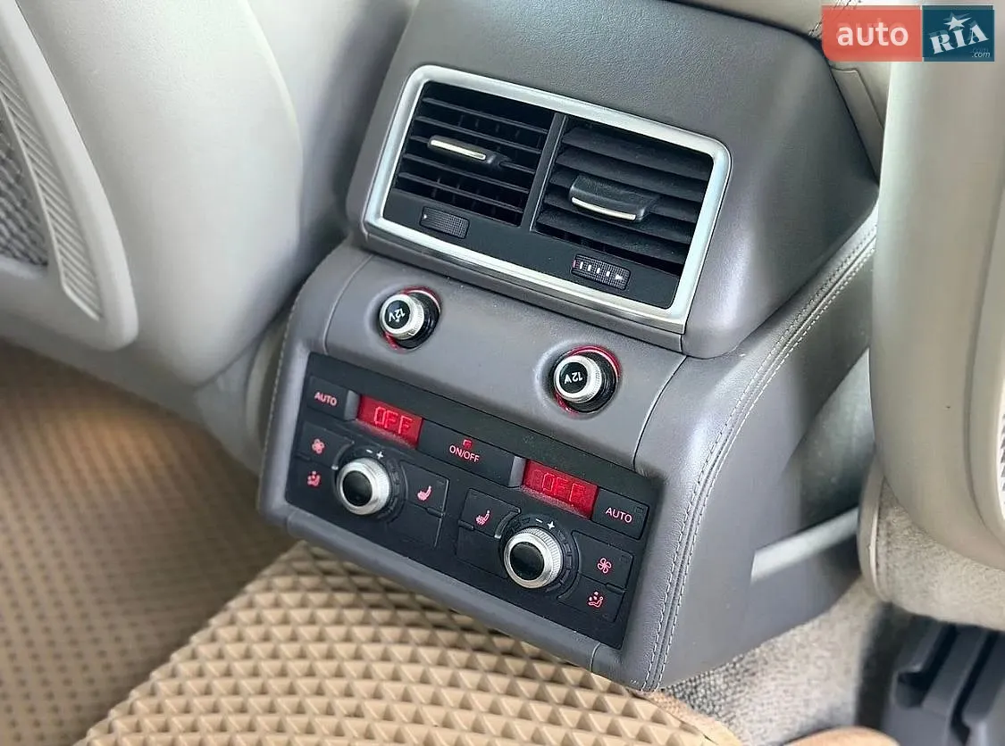 2010 Audi Q7 - мініатюра 16