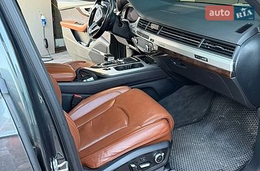 Позашляховик / Кросовер Audi Q7 2017 в Кам'янець-Подільському