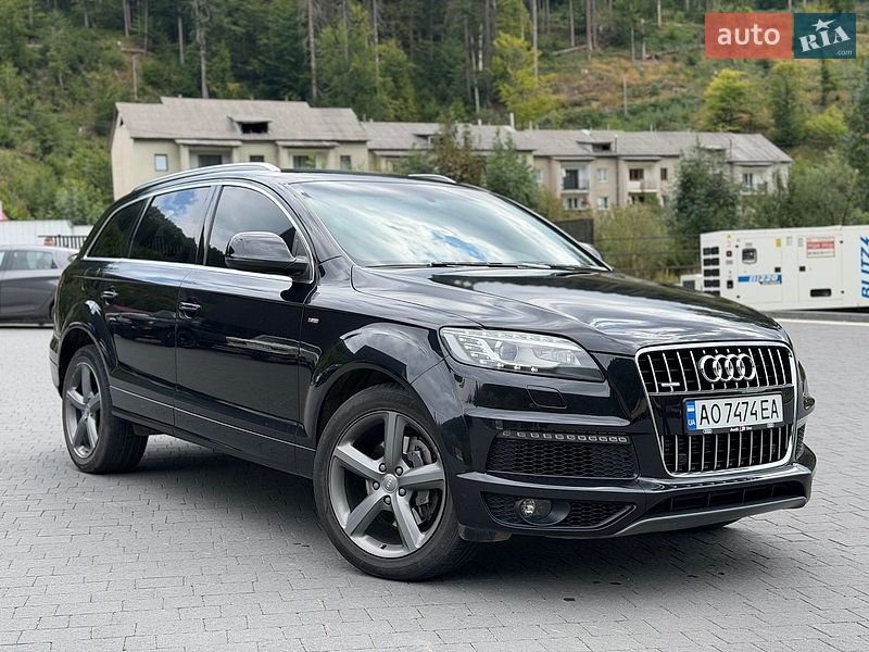 Позашляховик / Кросовер Audi Q7 2015 в Хусті