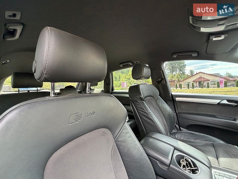 Позашляховик / Кросовер Audi Q7 2015 в Хусті
